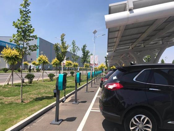 車樁比要從2.5:1提到1:1，國常會力挺的這個(gè)市場或?qū)⑻舸罅? />
						</div>
					</div>
					<div   id=
